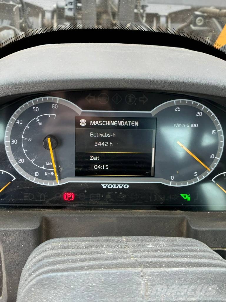 Volvo L 120 H 轮式装载机