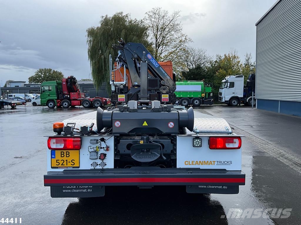 DAF FAQ XD 450 8x2 Euro 6 HMF 28 Tonmeter laadkraan Abrollkipper
