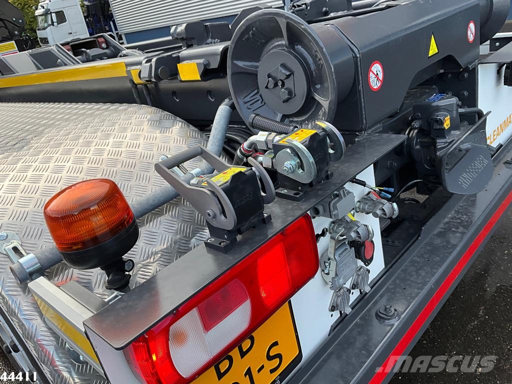 DAF FAQ XD 450 8x2 Euro 6 HMF 28 Tonmeter laadkraan Abrollkipper