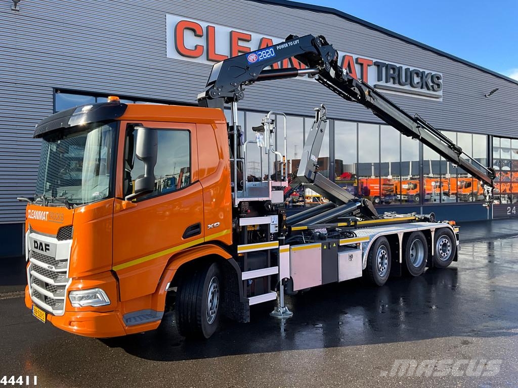 DAF FAQ XD 450 8x2 Euro 6 HMF 28 Tonmeter laadkraan Abrollkipper