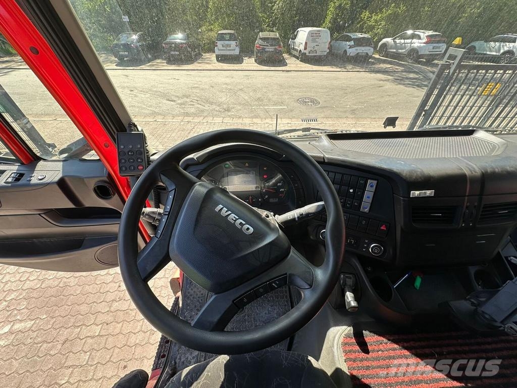 Iveco Magirus AT 260 Lastväxlare/Krokbilar