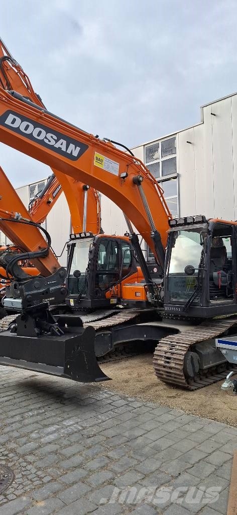 Doosan Kettenbagger DX 255 NLC-7 Kāpurķēžu ekskavatori