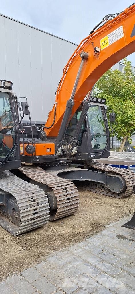 Doosan Kettenbagger DX 255 NLC-7 Kāpurķēžu ekskavatori