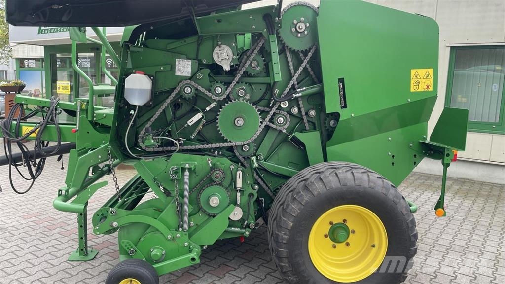 John Deere RUNDBALLENPRESSE F441R Masina de balotat cilindric