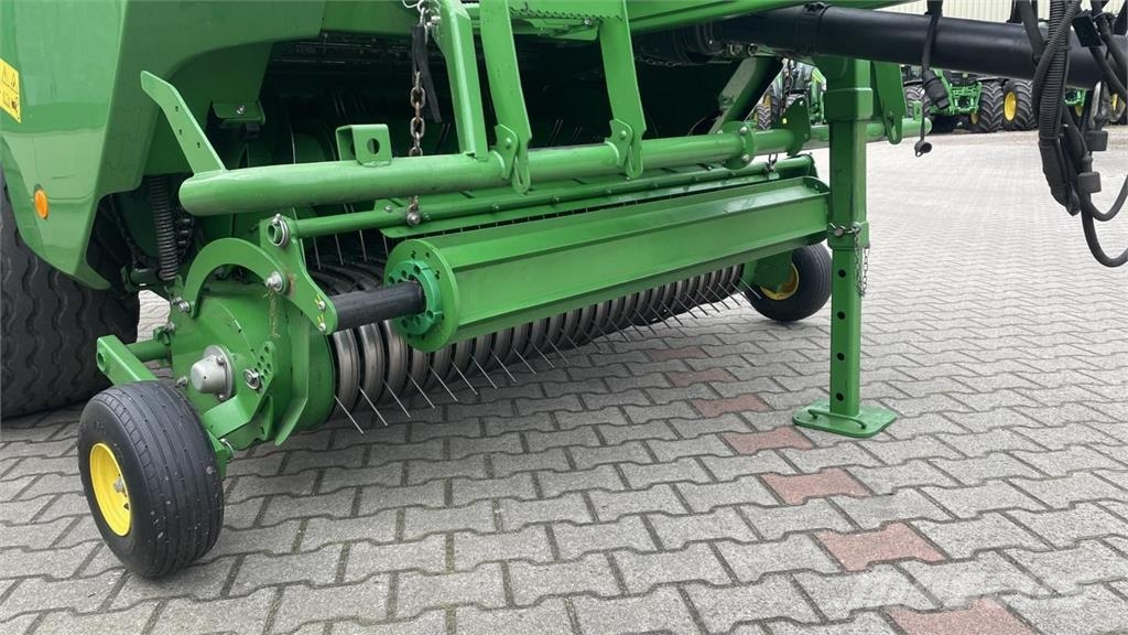 John Deere RUNDBALLENPRESSE F441R Masina de balotat cilindric