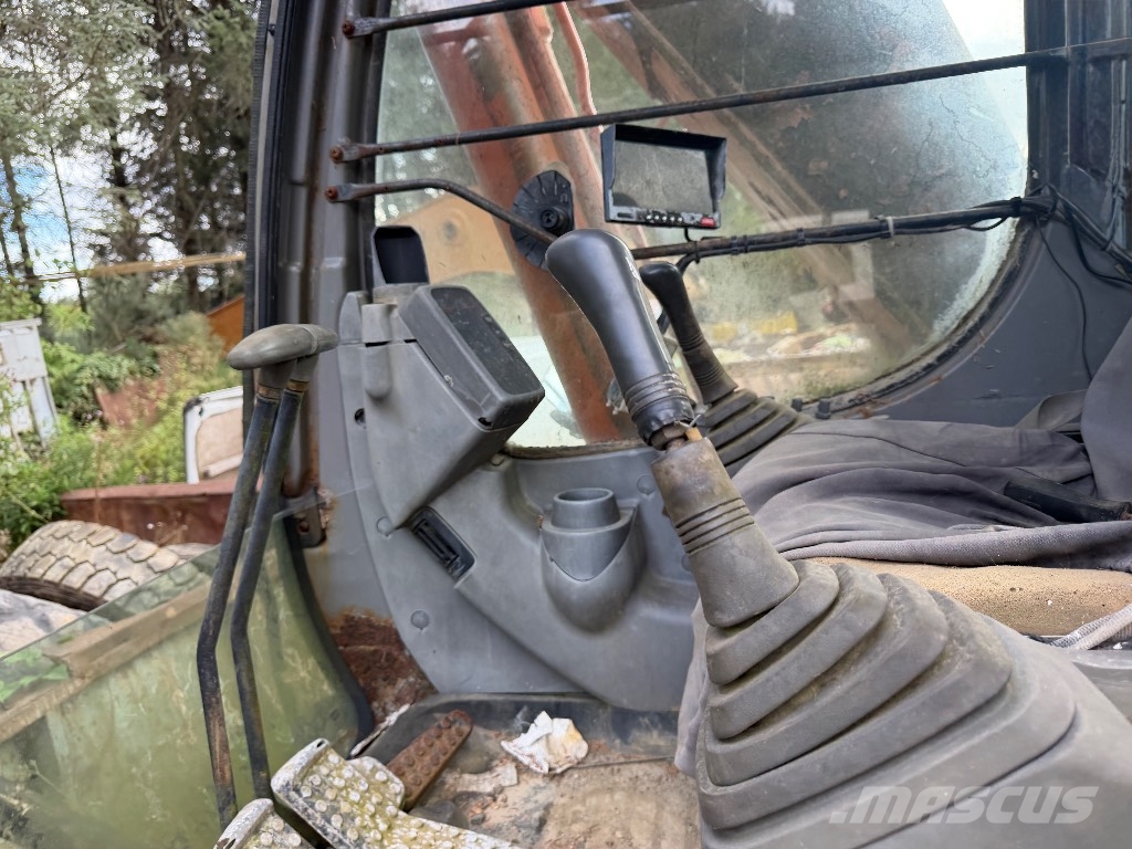Hitachi ZX 200 LC Excavadoras sobre orugas