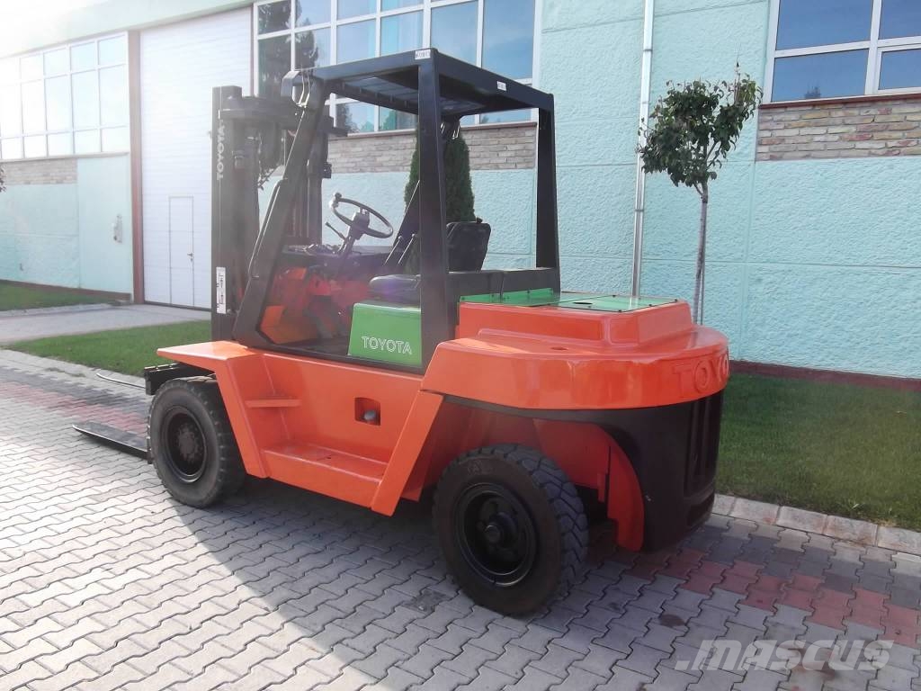 Toyota 3FD60 V-2013 (ONLY FOR EXPORT) OB Dízel targoncák