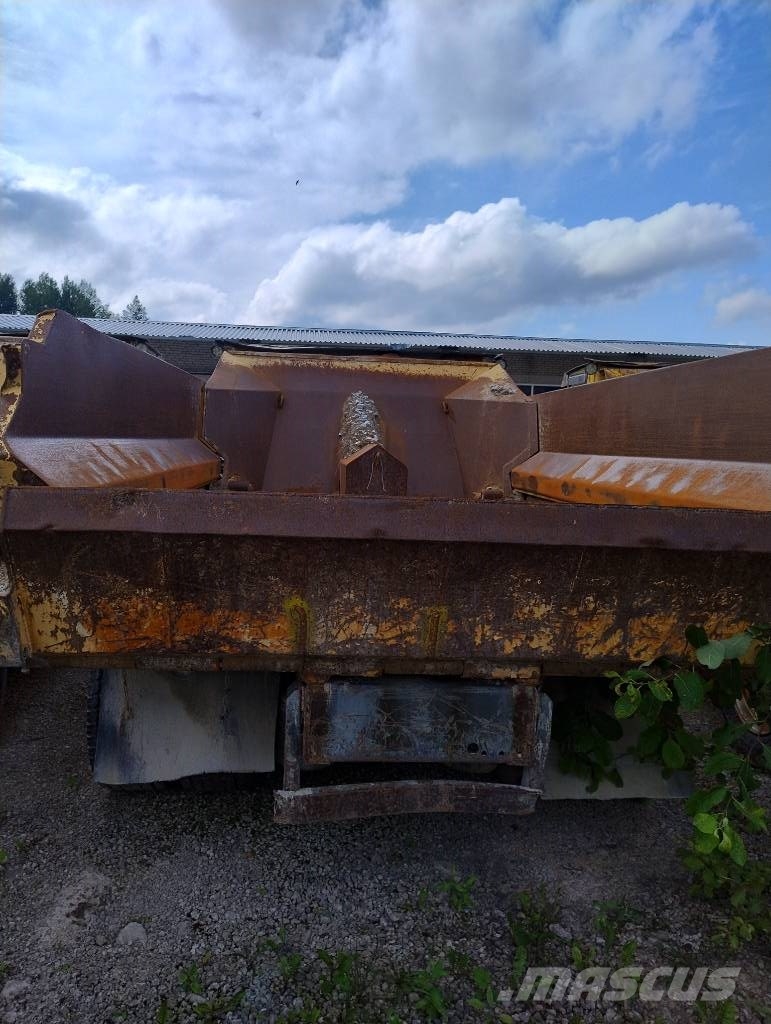 Scania P 250 Camiones bañeras basculantes o volquetes