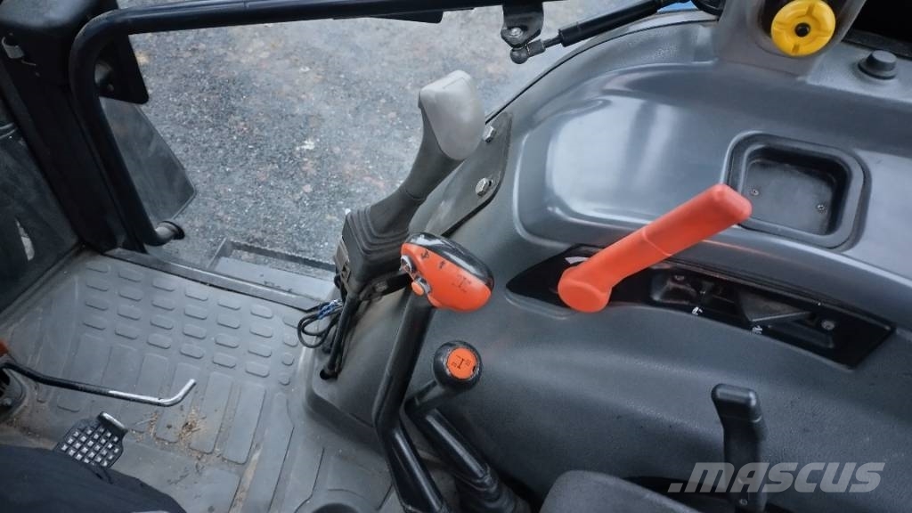 New Holland TL90 trima kuormaaja, sähköinen suunnanvaihtaja Traktorid