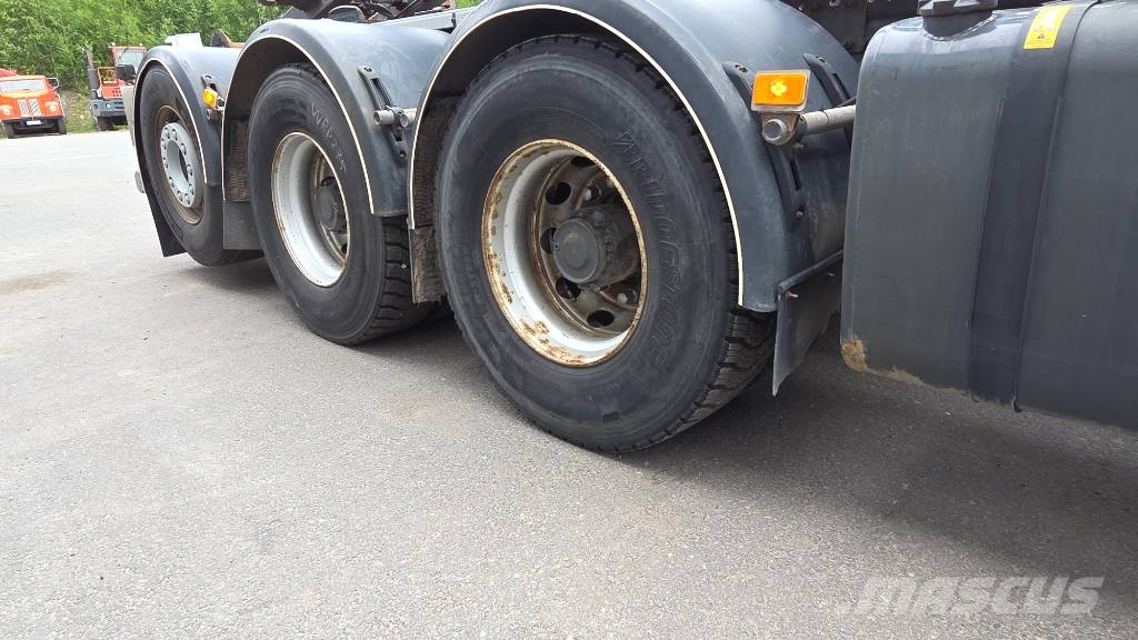 Volvo Renu C530 8x4 Koukkulava kuorma-autot