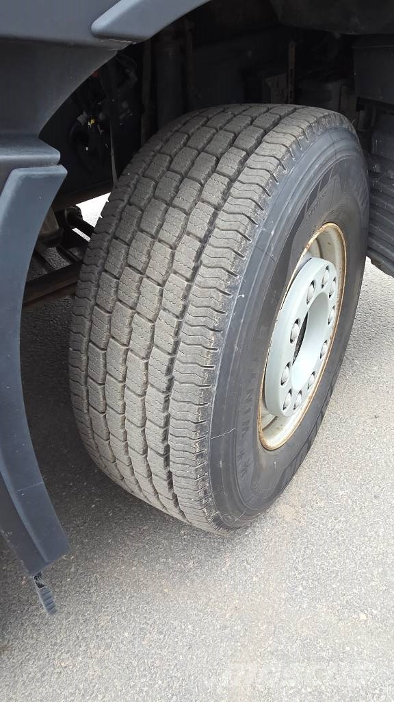 Volvo Renu C530 8x4 Koukkulava kuorma-autot