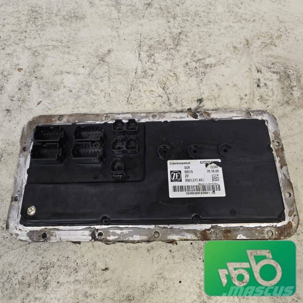 Claas Cmatic / New Holland TVT / Case CVX / Steyr ZF Transmission Control Unit 0501217431 Chasis y suspención