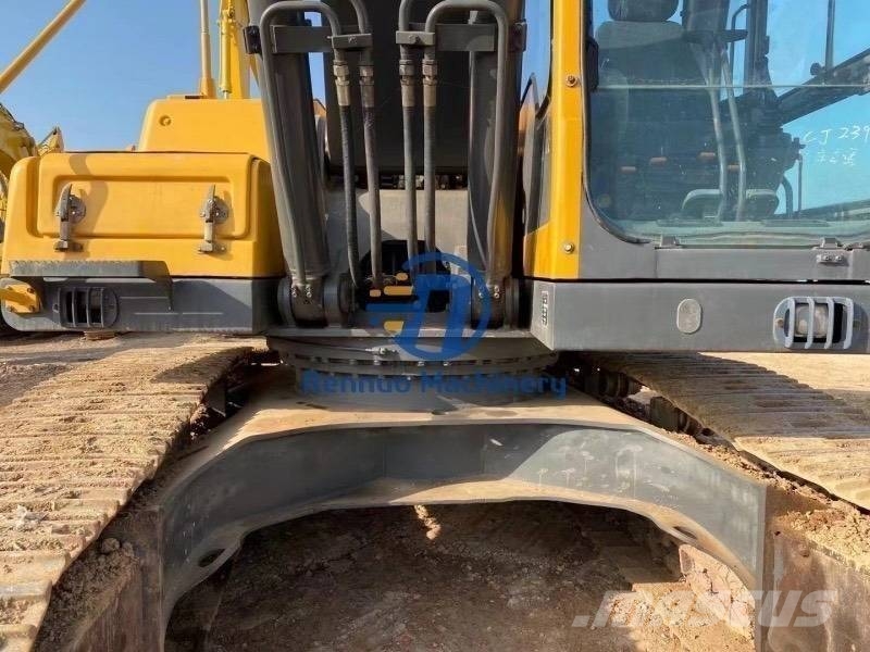 Volvo EC210BLC حفارات زحافة