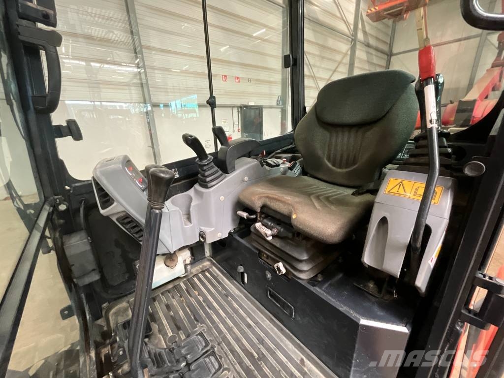 Kubota KX 027-4 حفارات صغيرة أقل من 7 طن (حفارات صغيرة)