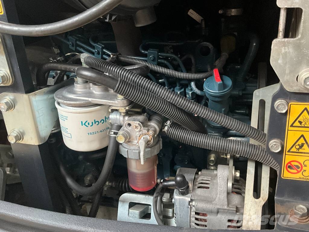 Kubota KX 027-4 حفارات صغيرة أقل من 7 طن (حفارات صغيرة)