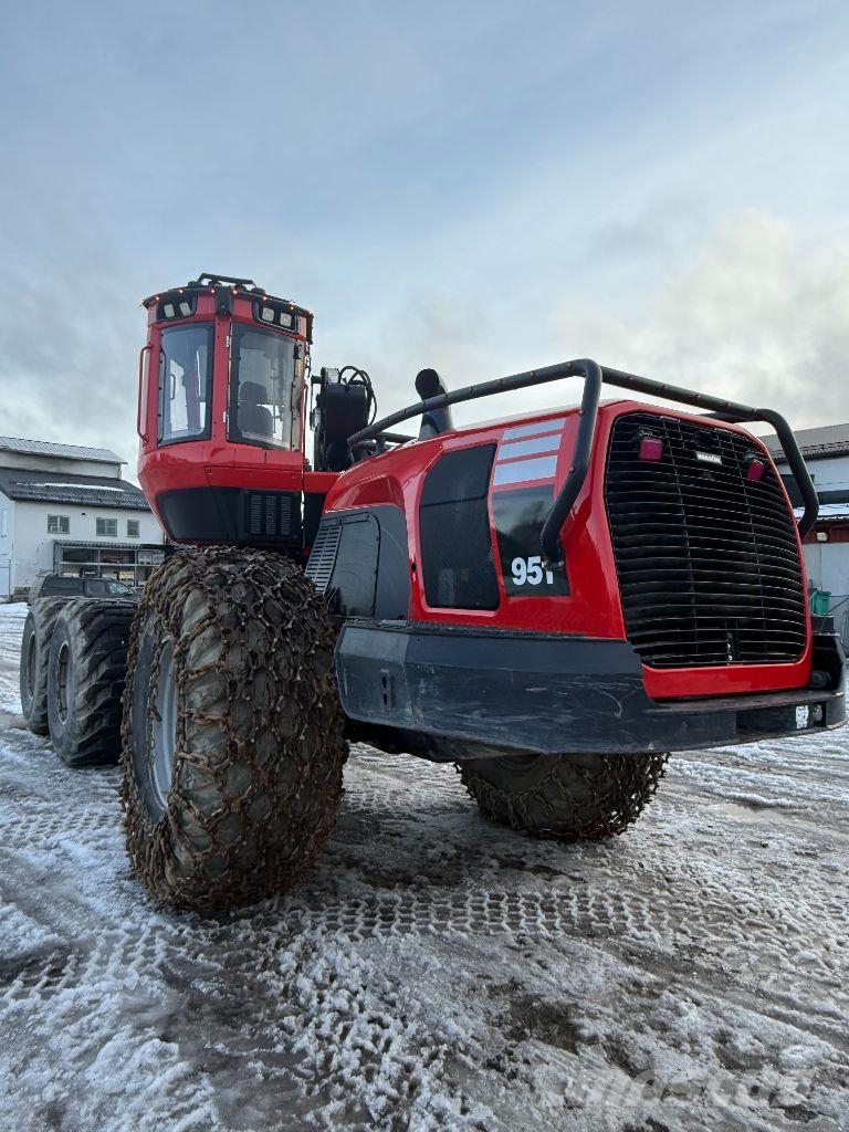 Komatsu 951 Harvesterid
