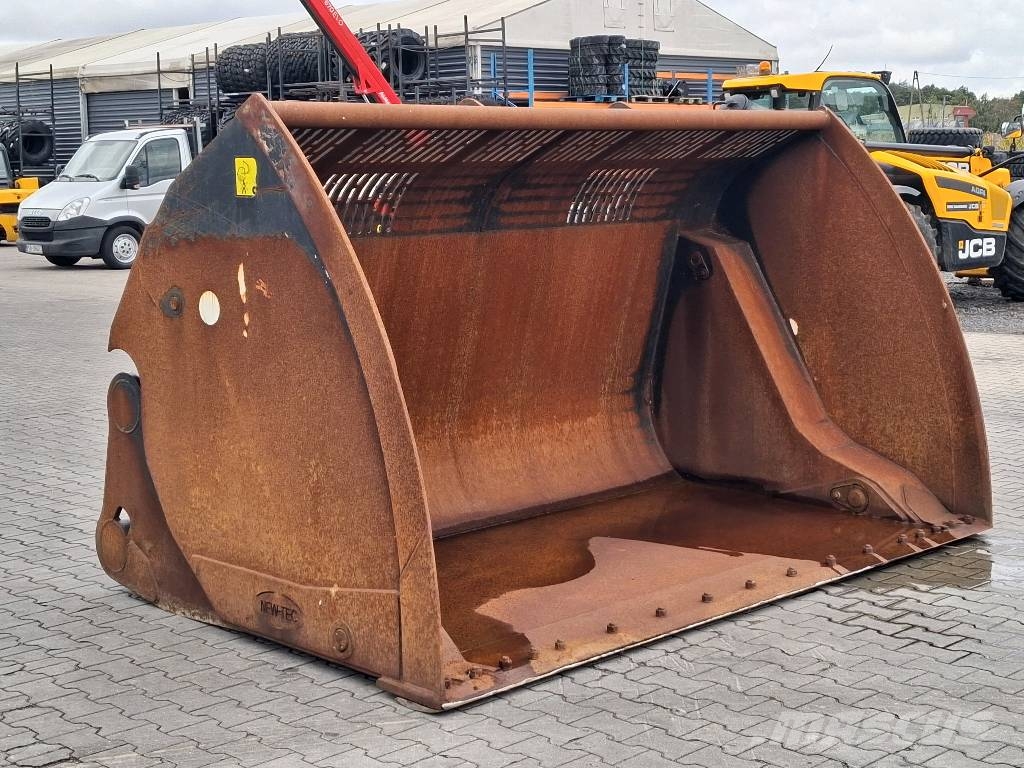 JCB High dump bucket 7m3 ملحقات أخرى للحفر والتحميل