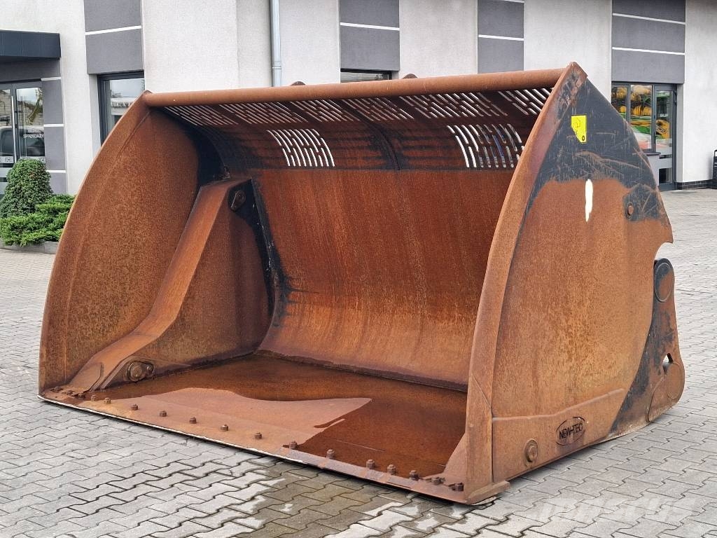 JCB High dump bucket 7m3 ملحقات أخرى للحفر والتحميل
