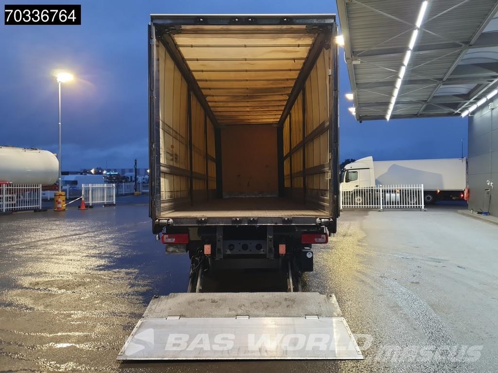 DAF CF 370 CF 4X2 20.5tonner curtainsider sliding roof Schuifzeilopbouw