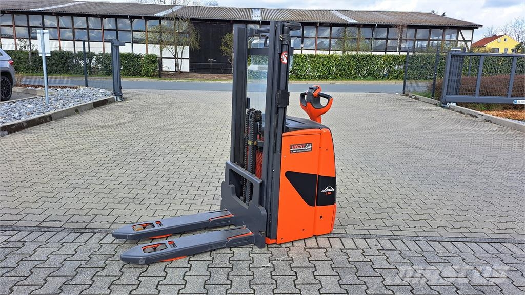 Linde L16i Самохідні електроштабелери