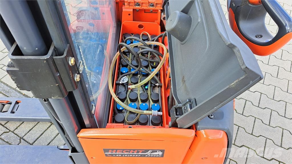 Linde L16i Самохідні електроштабелери