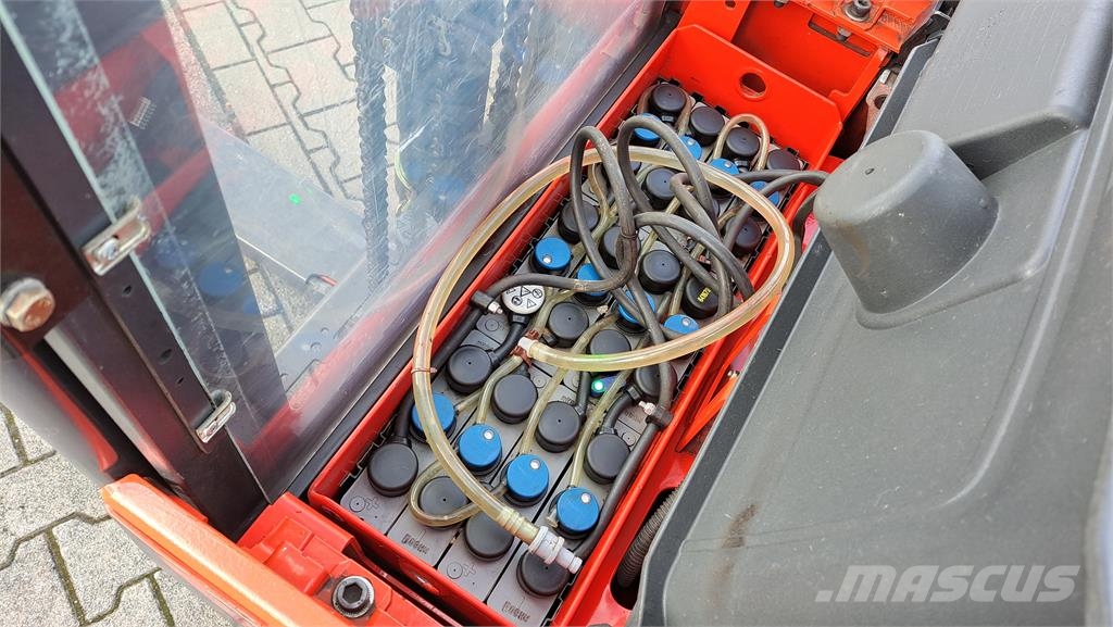 Linde L16i Самохідні електроштабелери