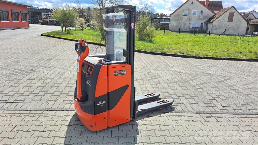 Linde L16i Самохідні електроштабелери