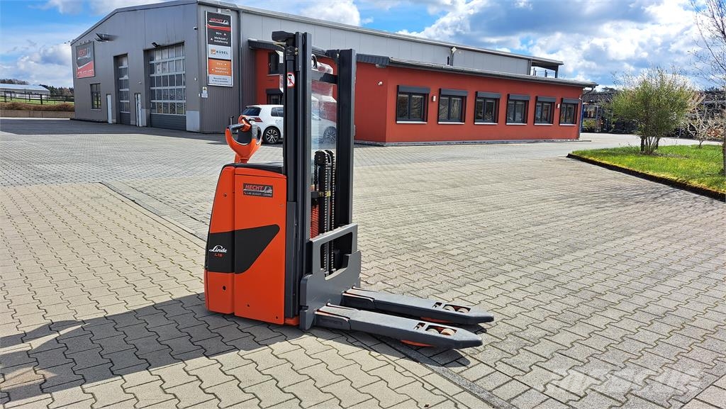 Linde L16i Самохідні електроштабелери