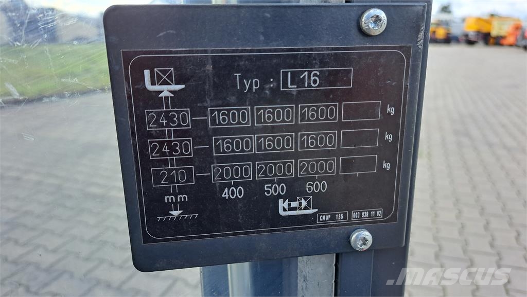 Linde L16i Самохідні електроштабелери