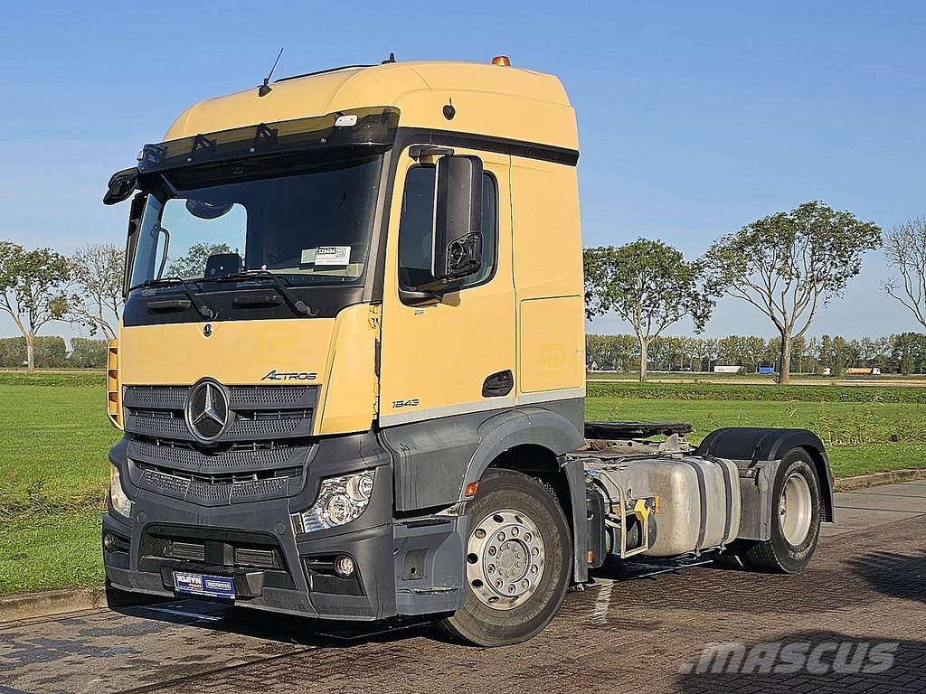 Mercedes-Benz ACTROS 1843 Sadulveokid