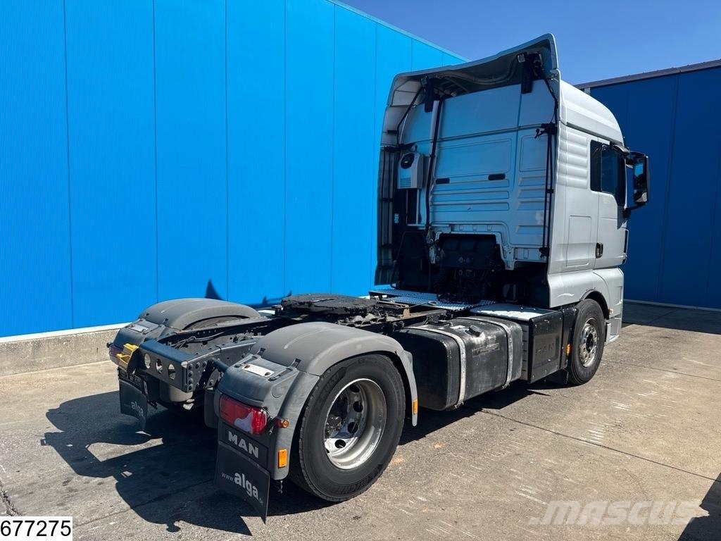 MAN TGX 18 560 EURO 6, Retarder, Standairco, Hydraulic Ťahače