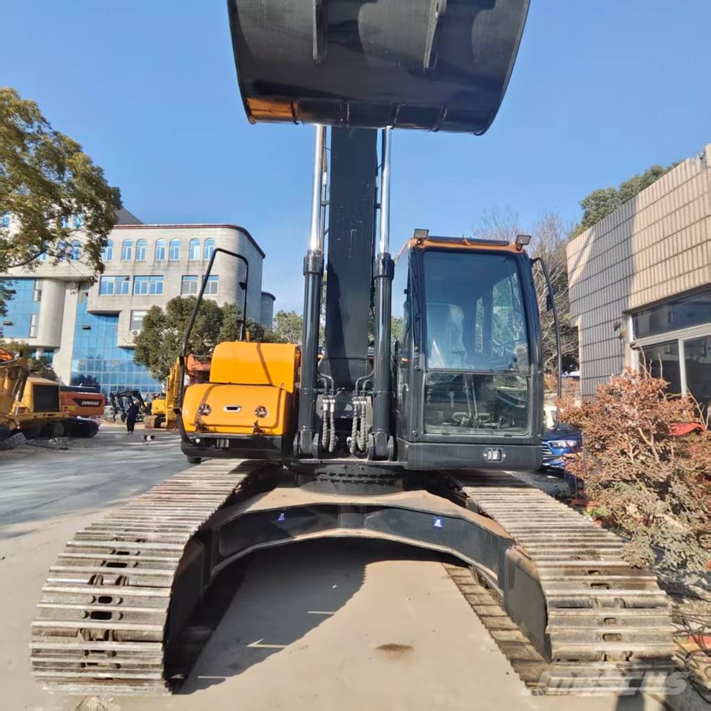 Hyundai 220 Bageri guseničari