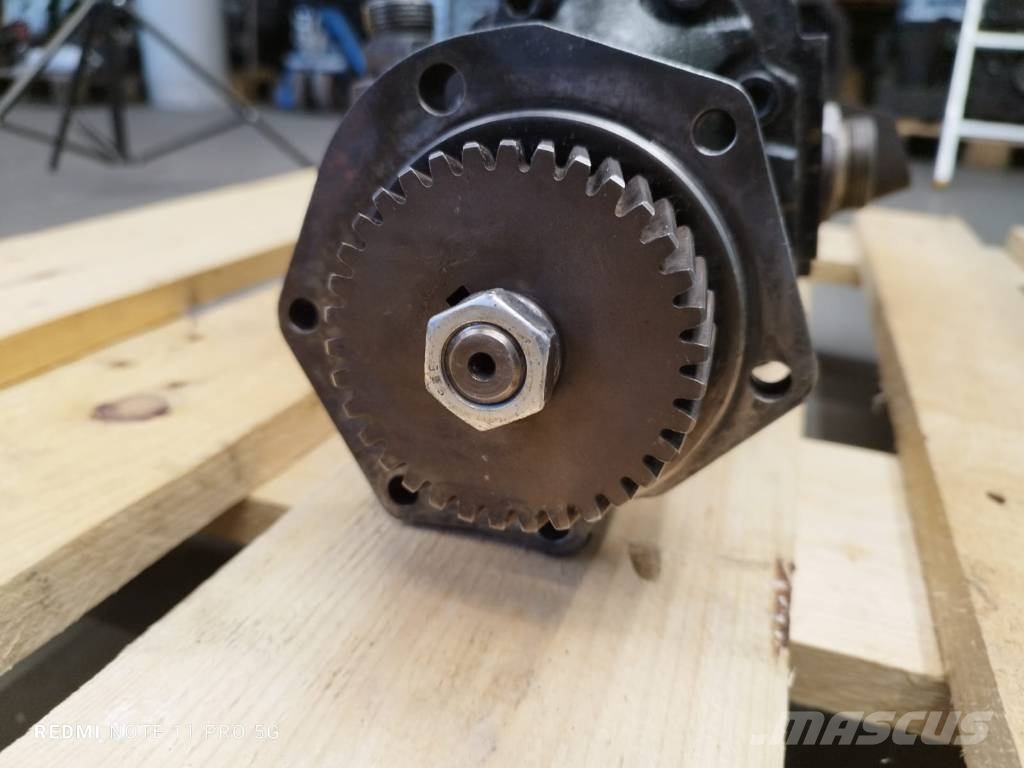  Hydraulic pump 799141AZ 272861 Manitou MLT 627 液压