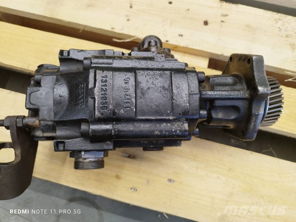  Hydraulic pump 799141AZ 272861 Manitou MLT 627 液压