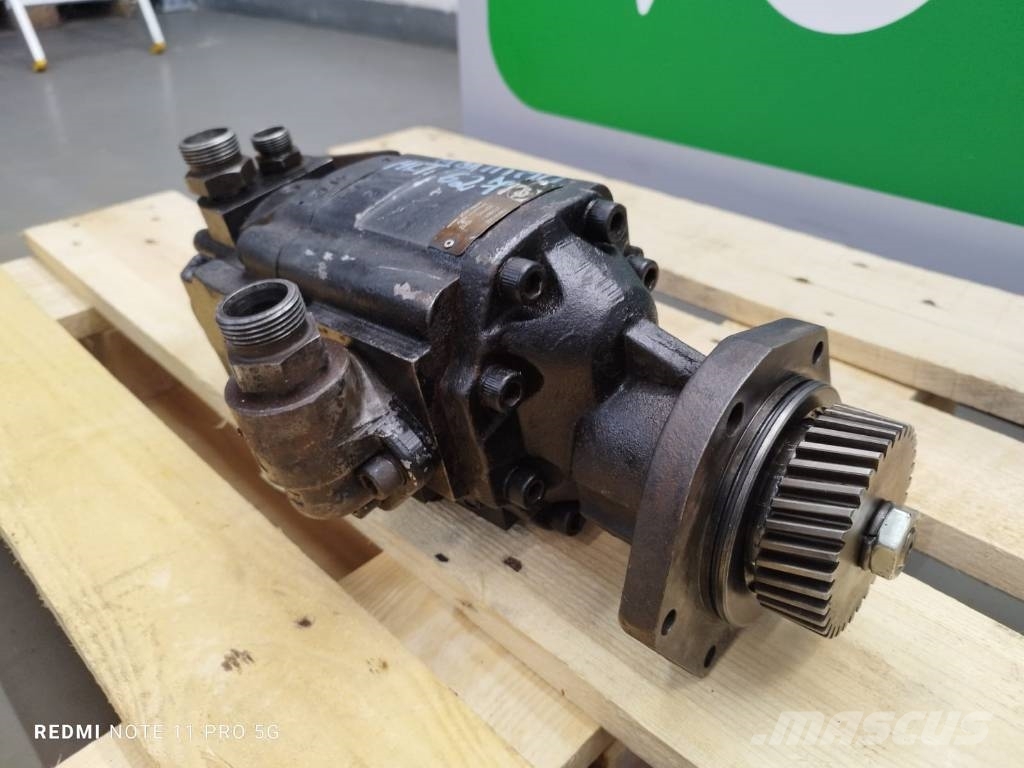  Hydraulic pump 799141AZ 272861 Manitou MLT 627 液压