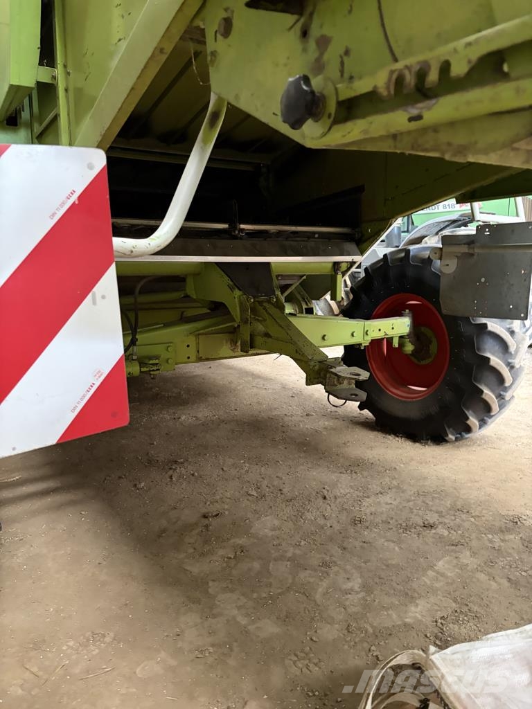 CLAAS Dominator 108 Classic Leikkuupuimurit