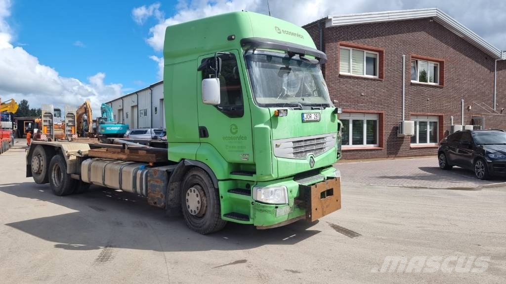Renault Midlum 6X2 Camiones con caja de remolque