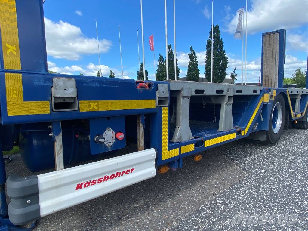 Kässbohrer SLA-R4 maskintrailer med udtræk og hjulbrønde Semi-reboques de caixa aberta/dropside