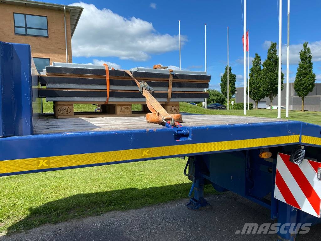 Kässbohrer SLA-R4 maskintrailer med udtræk og hjulbrønde Semi-reboques de caixa aberta/dropside