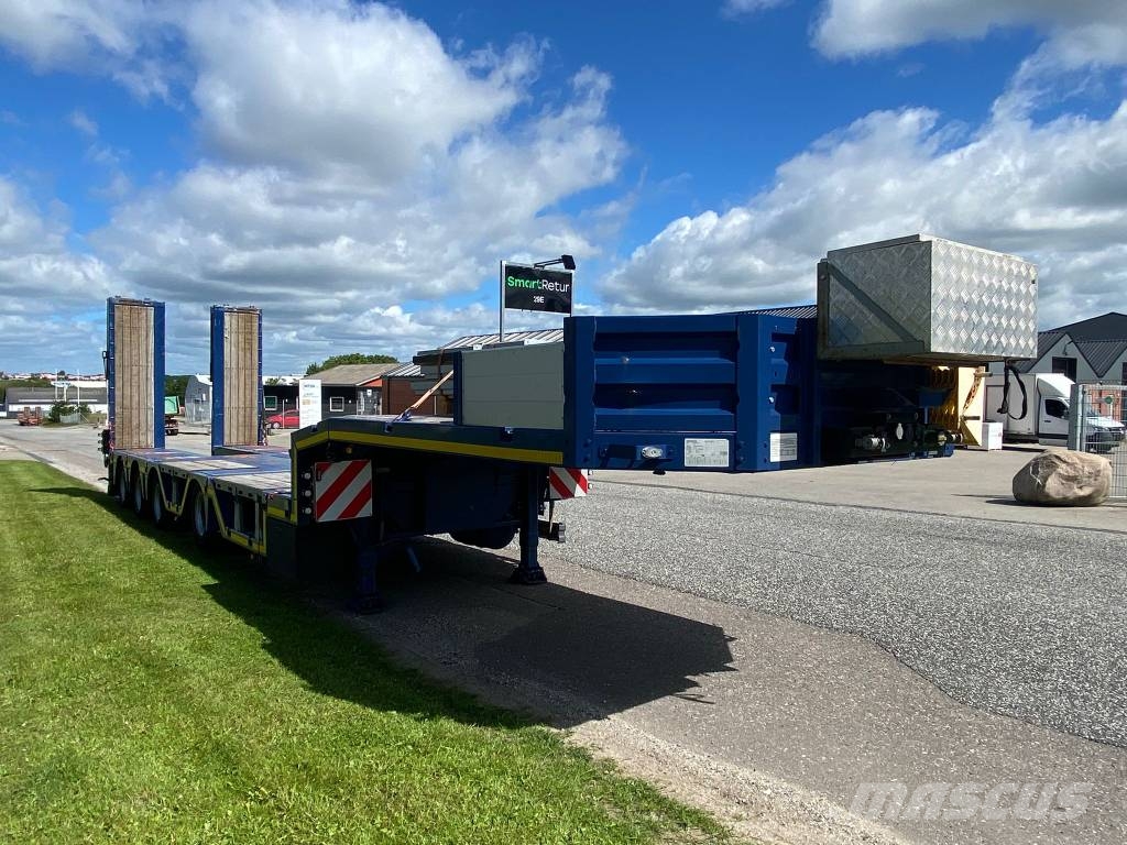 Kässbohrer SLA-R4 maskintrailer med udtræk og hjulbrønde Semi-reboques de caixa aberta/dropside