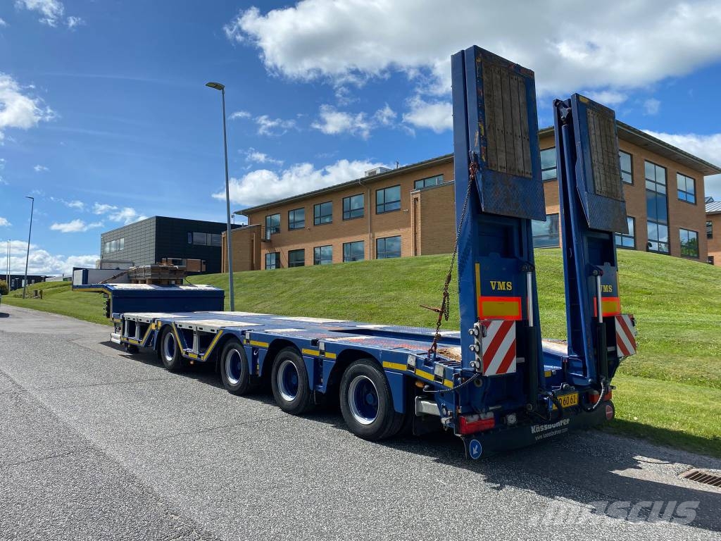 Kässbohrer SLA-R4 maskintrailer med udtræk og hjulbrønde Semi-reboques de caixa aberta/dropside