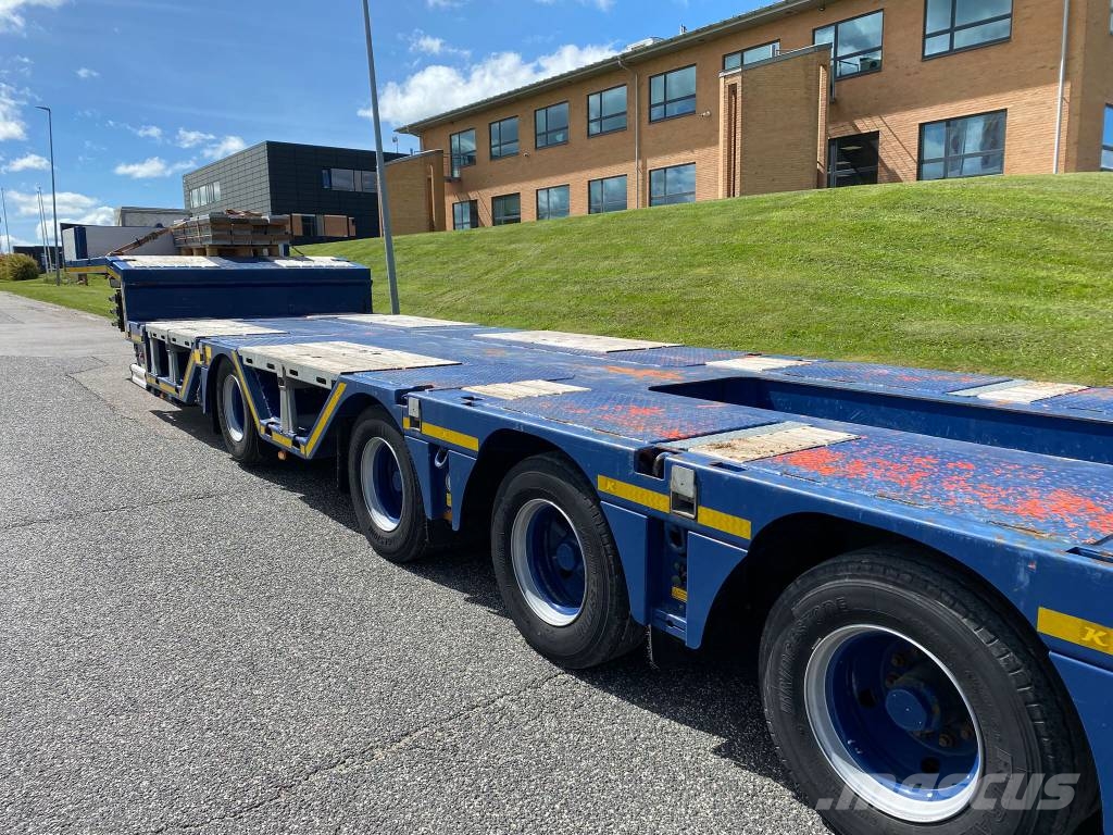 Kässbohrer SLA-R4 maskintrailer med udtræk og hjulbrønde Semi-reboques de caixa aberta/dropside