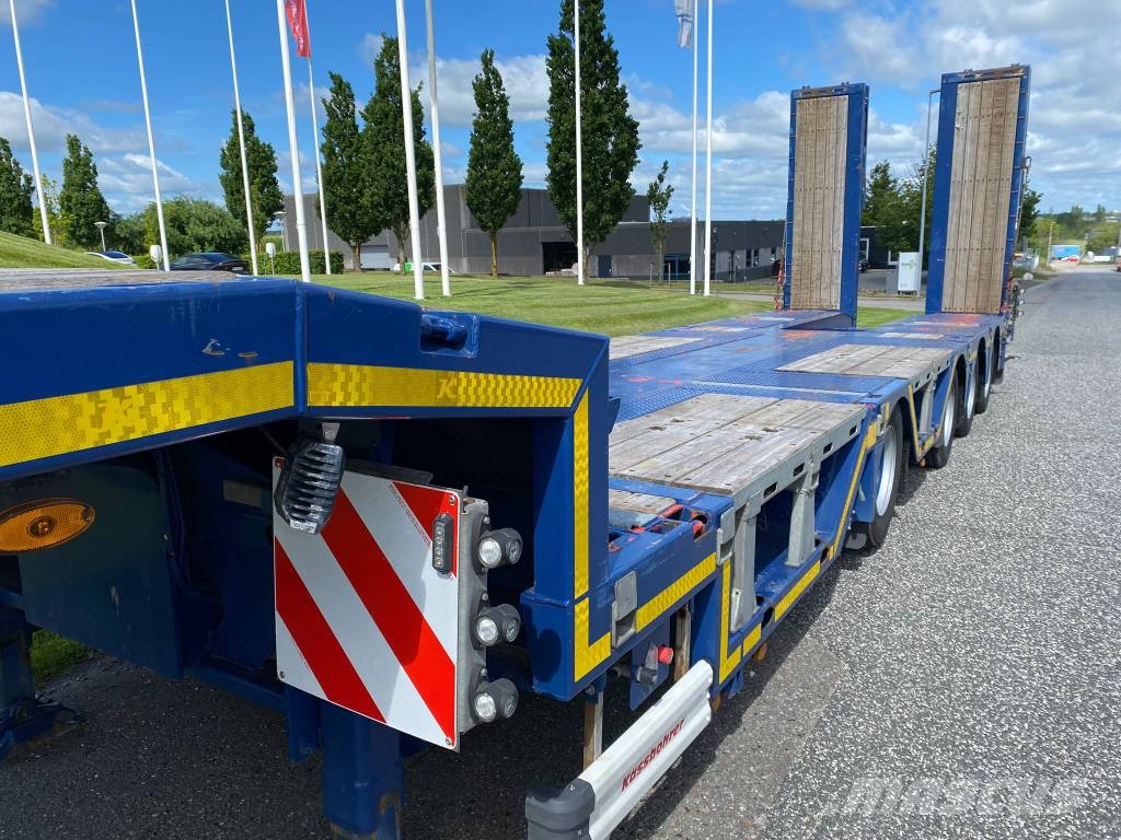 Kässbohrer SLA-R4 maskintrailer med udtræk og hjulbrønde Semi-reboques de caixa aberta/dropside
