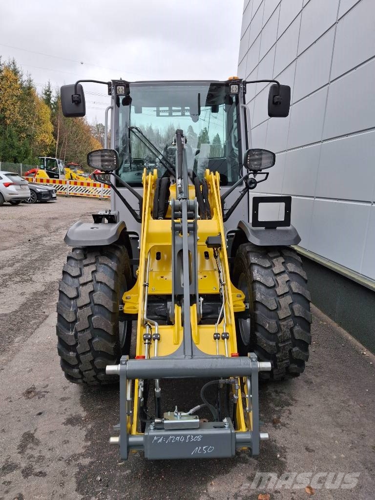 Wacker Neuson WL 750 **UUTUUS** Chargeuse sur pneus