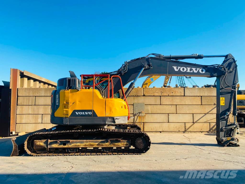 Volvo ECR 235 E Rupsgraafmachines