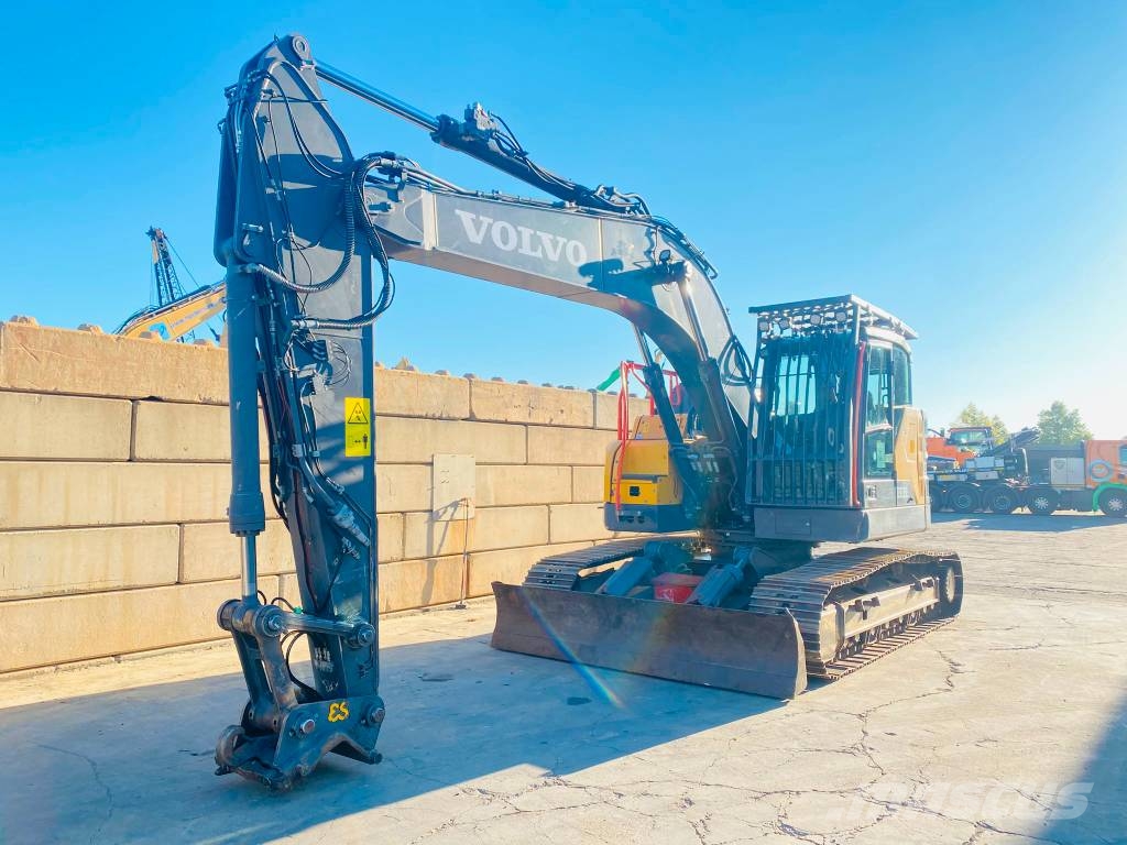 Volvo ECR 235 E Rupsgraafmachines