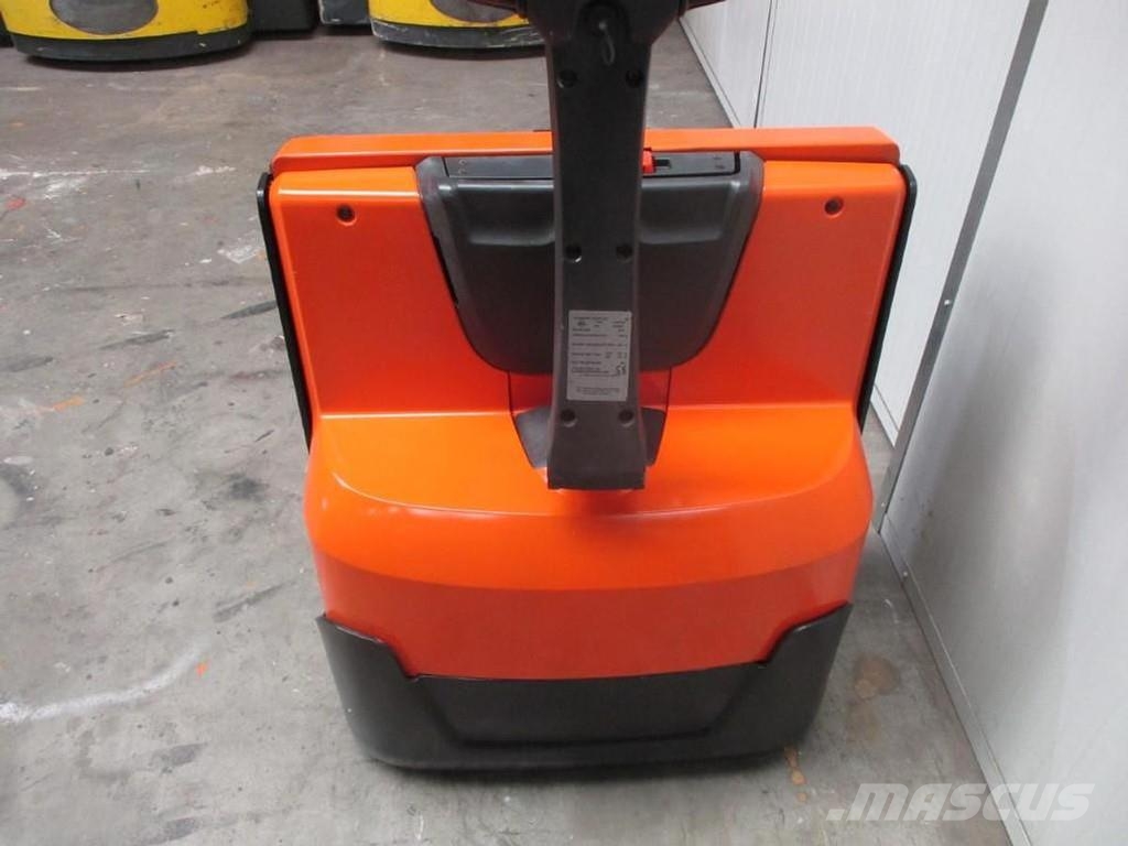 BT LWE140 Штабелери