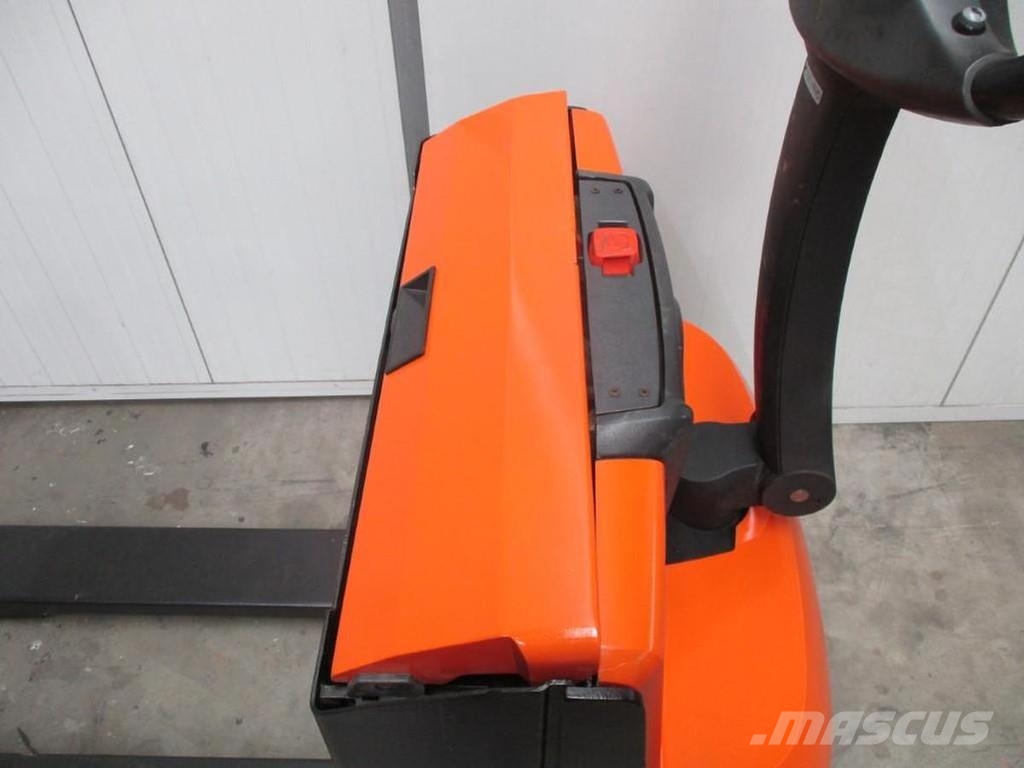 BT LWE140 Штабелери