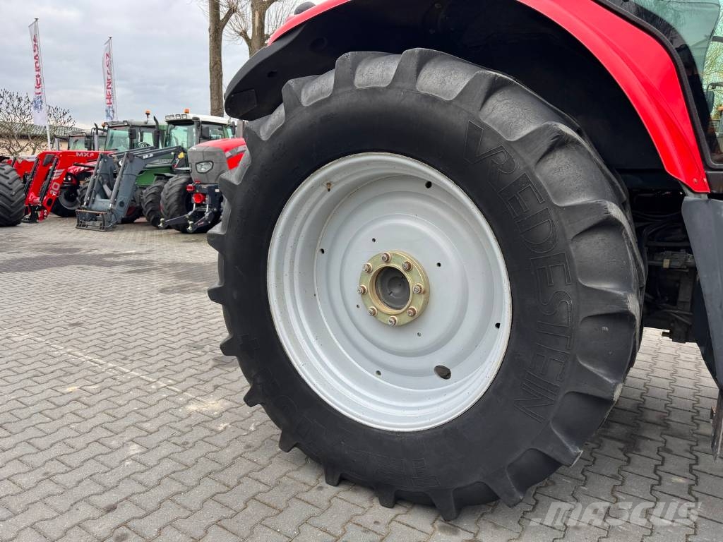Massey Ferguson 6490 Dyna-6 Traktoren