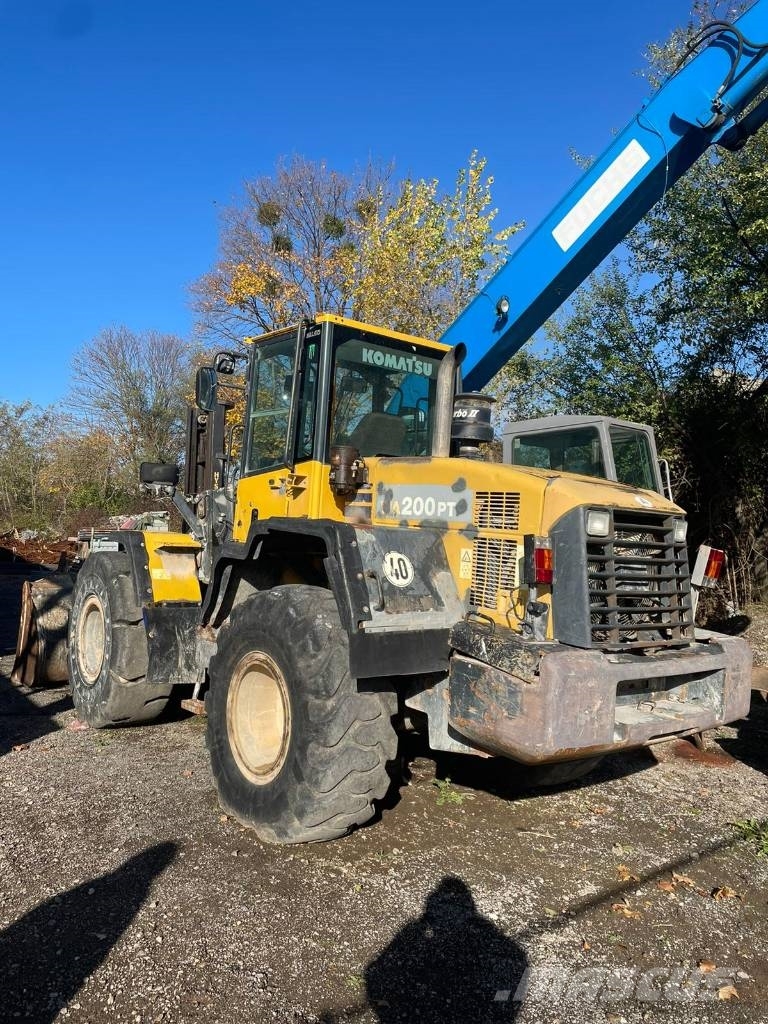 Komatsu WA 200 PT-5 Колесни товарачи